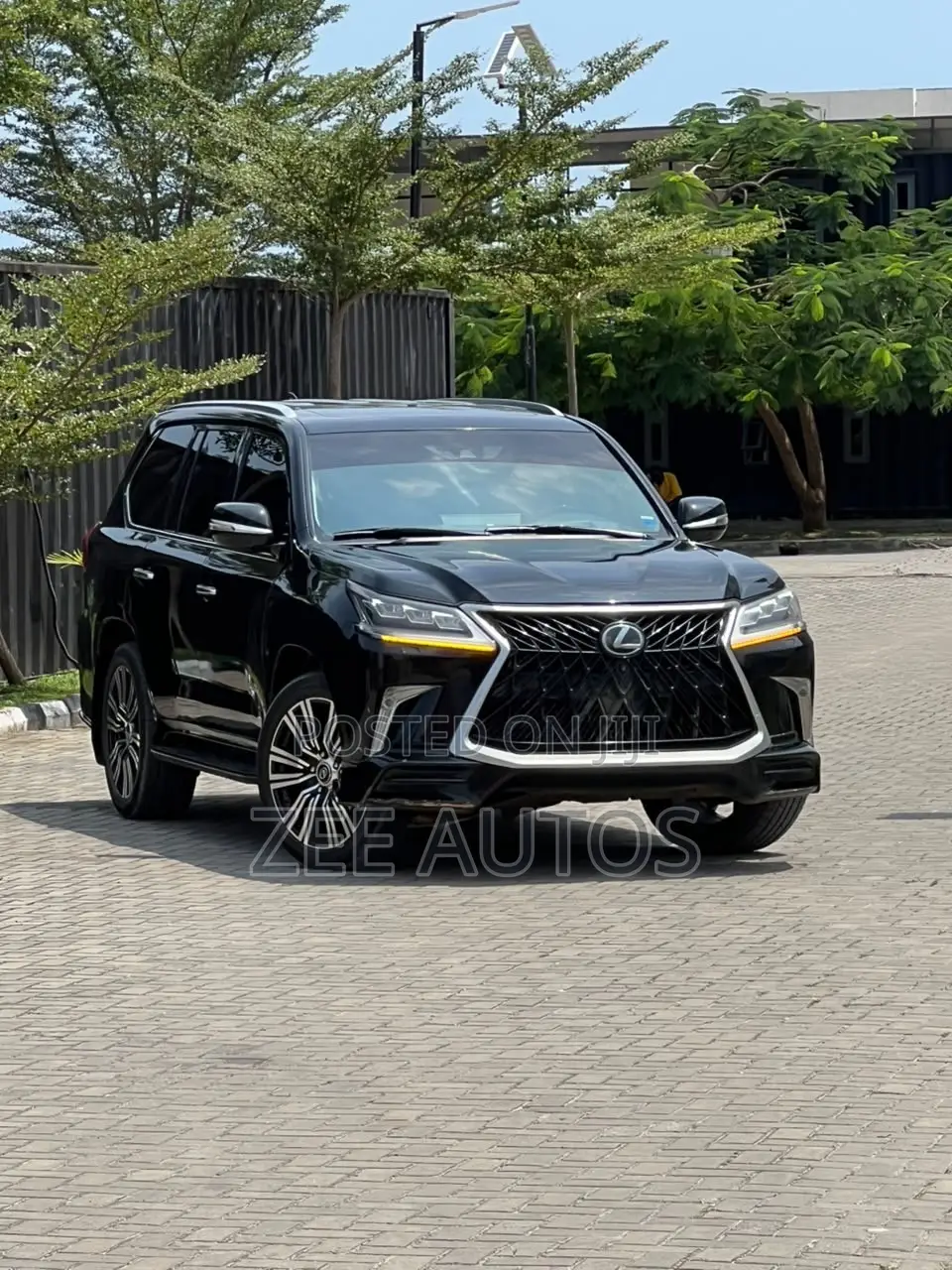 Lexus LX 570 AWD 2017 Black
