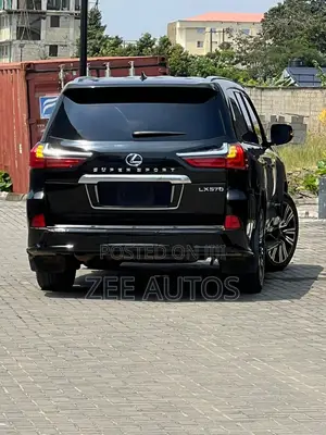 Lexus LX 570 AWD 2017 Black
