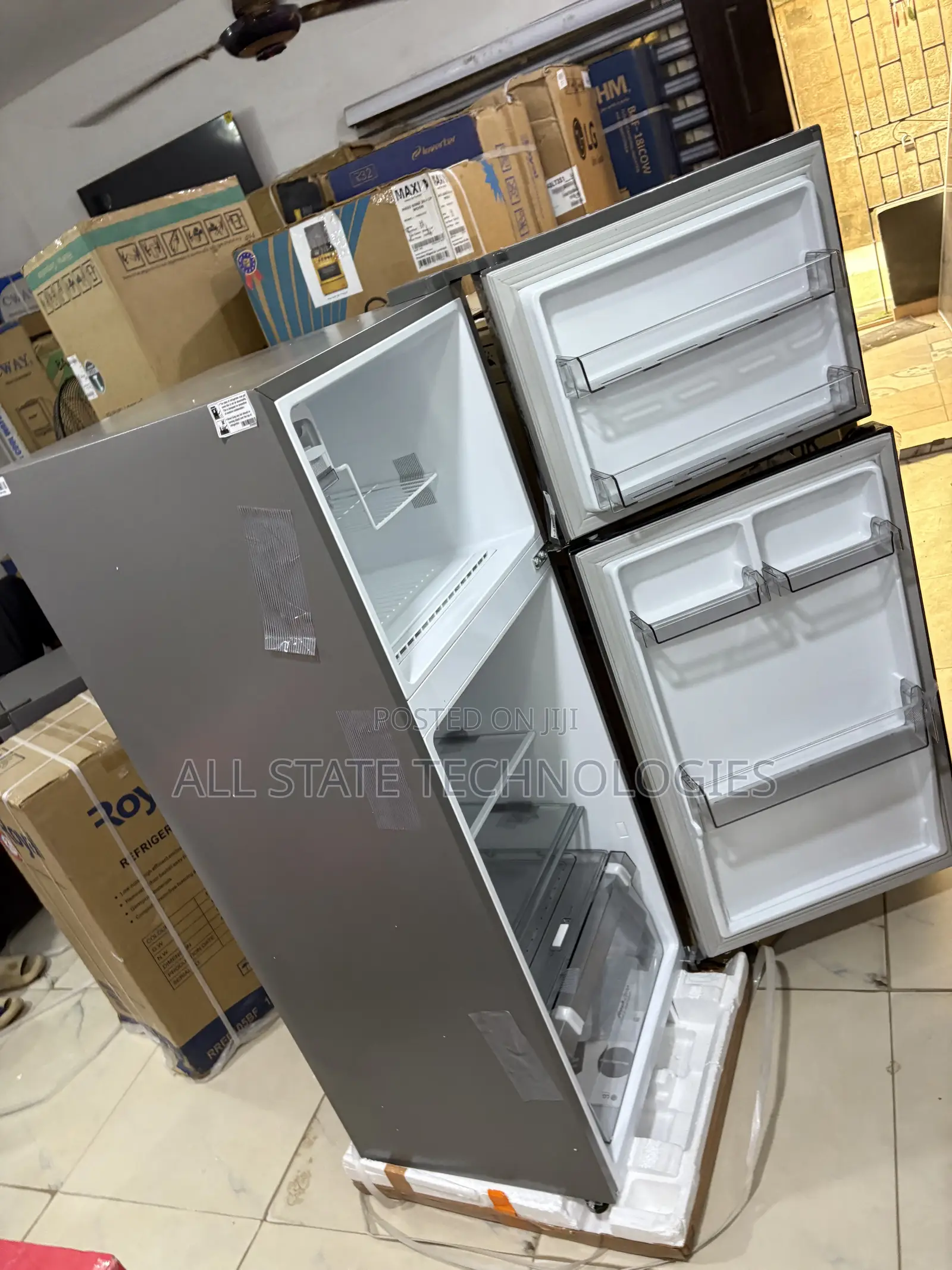 LG 234L Double Door Refrigerator With Ice Maker
