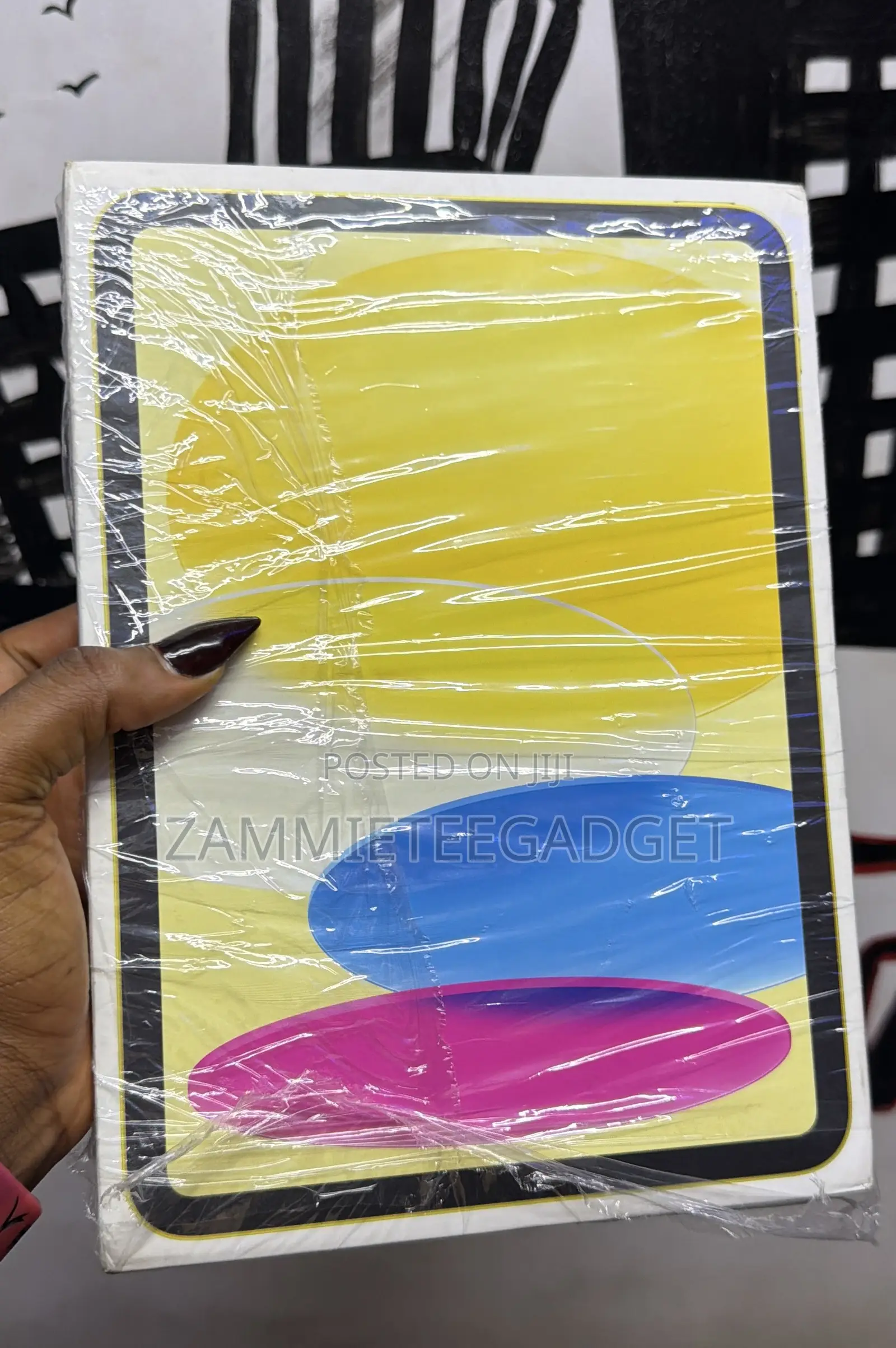 New Apple iPad (2025) 128 GB Yellow