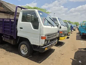 Toyota Dyna 150 Old Model Petrol Engine.