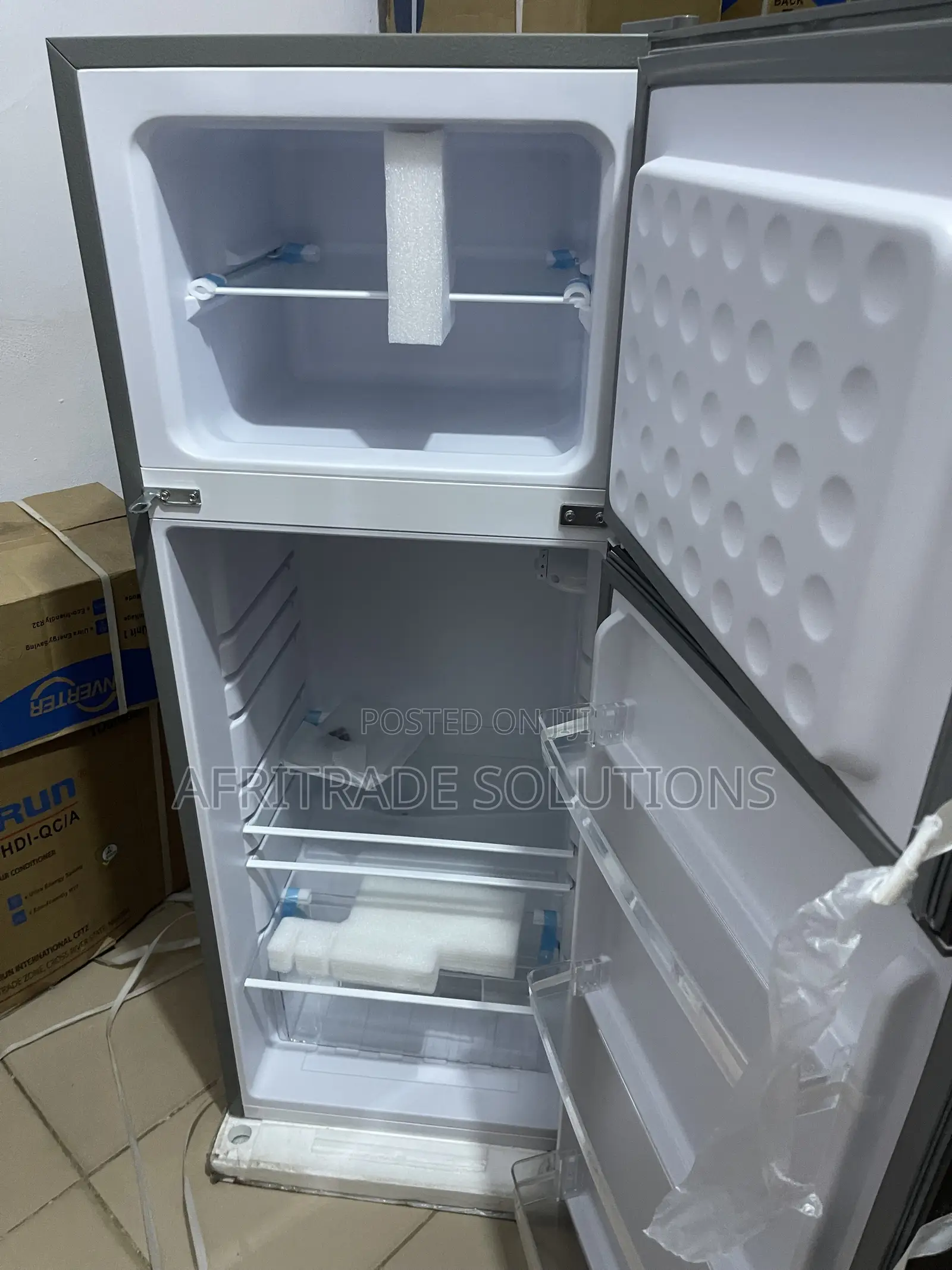 Skyrun BCD-200K 200L Space-Saving Fridge