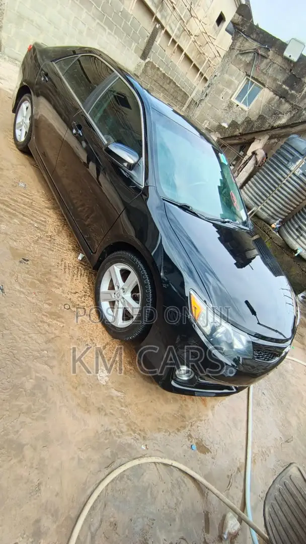 Toyota Camry 2012 Black