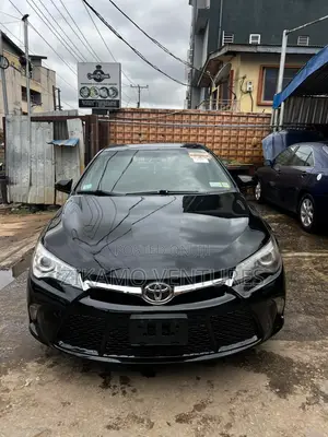 Toyota Camry SE 4dr Sedan (2.5L 4cyl 6A) 2017 Black