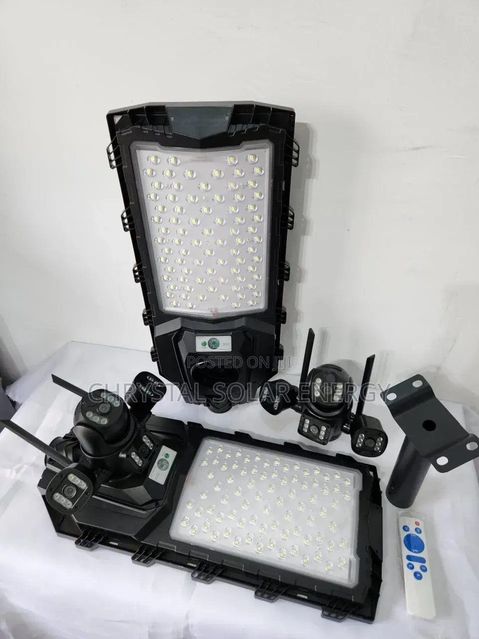 V380 Solar Street Light With Integrated Multi-Lens/PTZ Security Camera