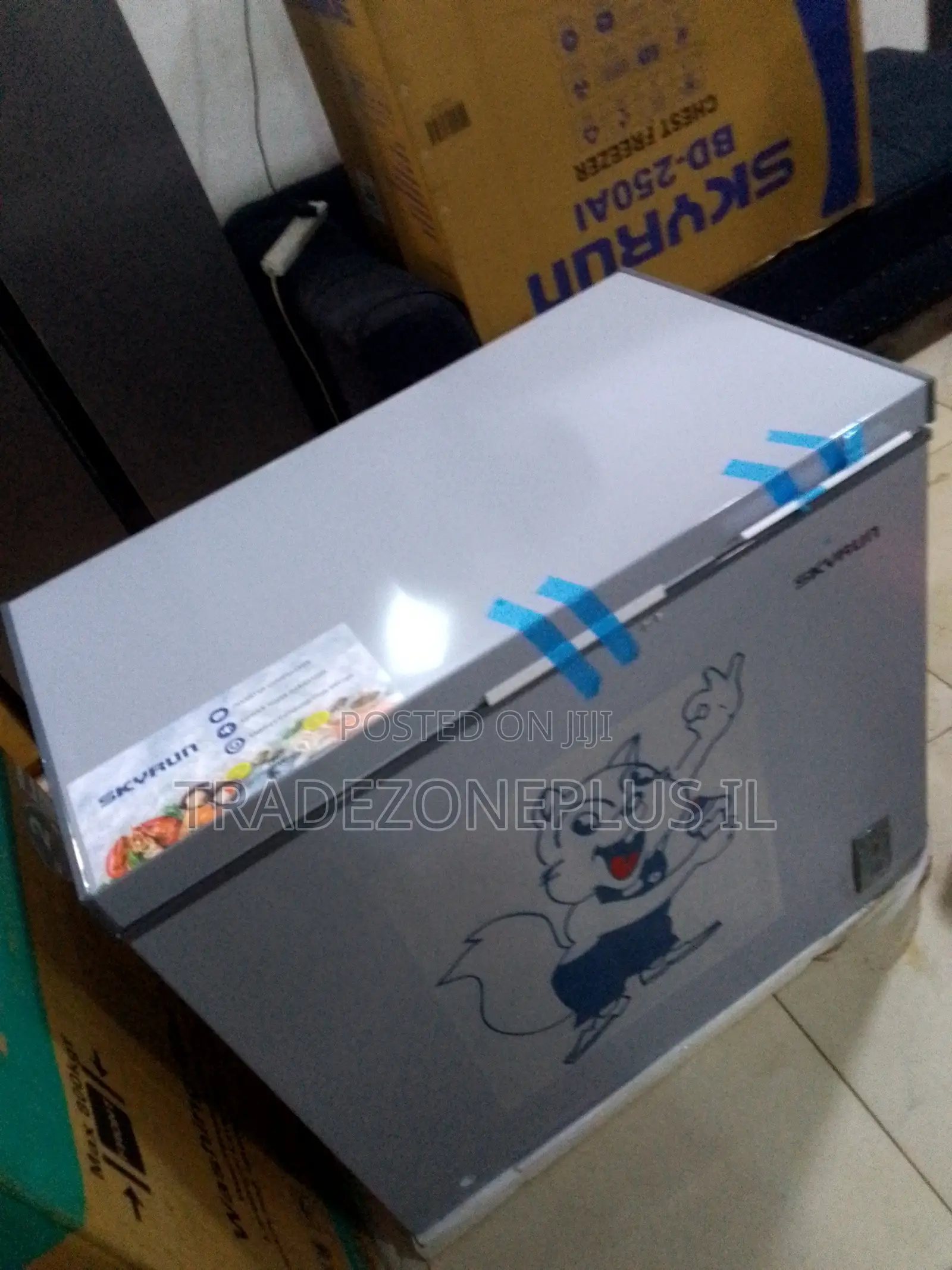 SkyRun Large Capacity 250L Deep Freezer