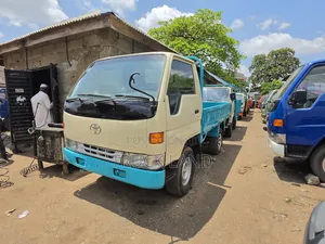 TToyota Dyna 150 3Y Engine Normal Bucket.