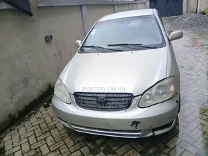 Toyota Corolla 2004 Silver