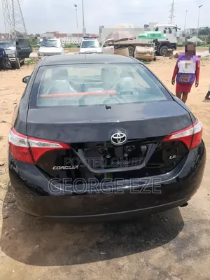 Toyota Corolla 2016 Black