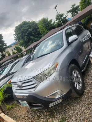 Toyota Highlander 2013 Silver