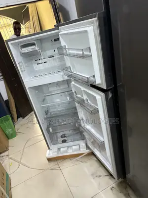 LG 234L Top Freezer Refrigerator for Family Kitchen