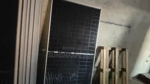 520w Jinko Solar Panel