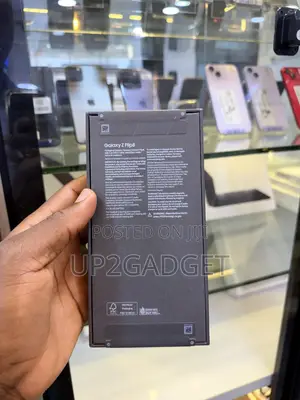 New Samsung Galaxy Z Flip8 512 GB