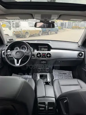 Mercedes-Benz GLK-Class Base GLK 350 4dr 4x2 (3.5L 6cyl 7A) 2015 Gray