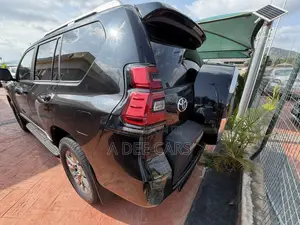 Toyota Land Cruiser Prado 4.0 V6 Dual VVT-i 2015 Black