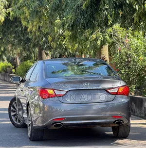 Hyundai Sonata 2011 Gray