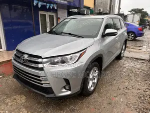 Toyota Highlander Limited 4x4 V6 (3.5L 6cyl 8A) 2018 Silver