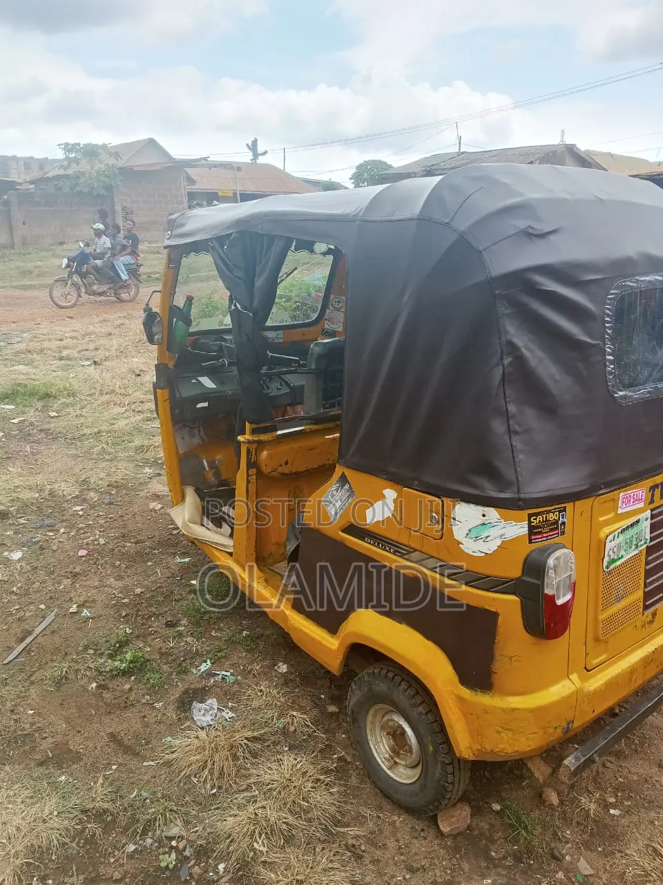 TVS King Cargo 2024 Yellow