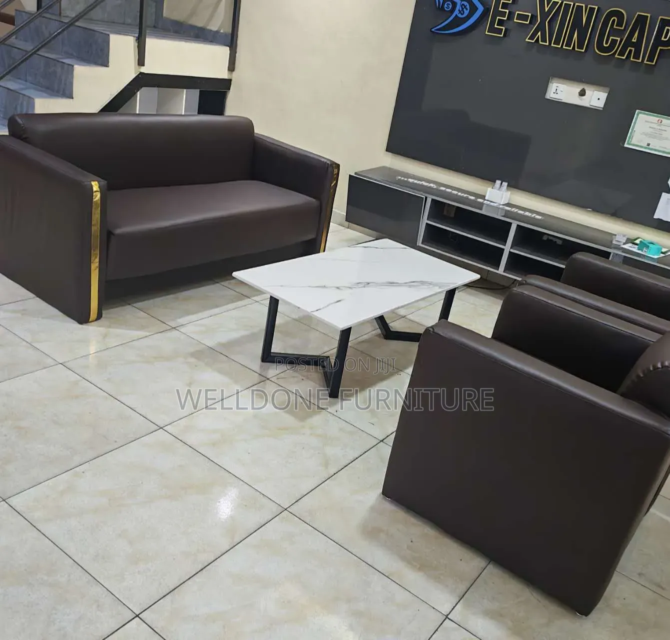 5seaters Leather Sofa for Office Room