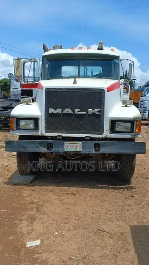 Mack Trailer Company Used