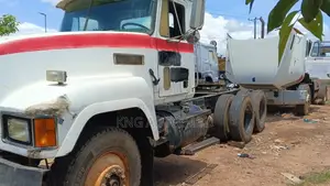 Mack Trailer Company Used