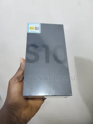 New Samsung Galaxy S10 128 GB Blue