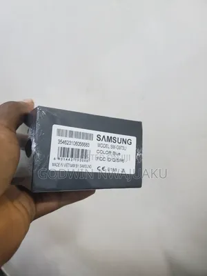 New Samsung Galaxy S10 128 GB Blue