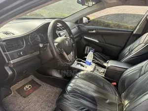 Toyota Camry SE 4dr Sedan (2.5L 4cyl 6A) 2013 Black
