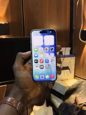 Apple iPhone 16 128 GB White