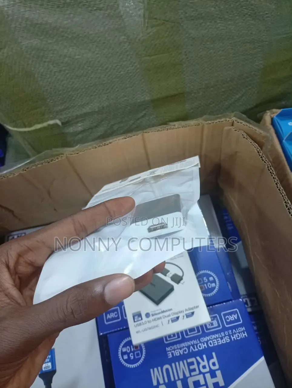 Type-C to HDMI 4K HDTV Adapter USB-C to HDMI Converter