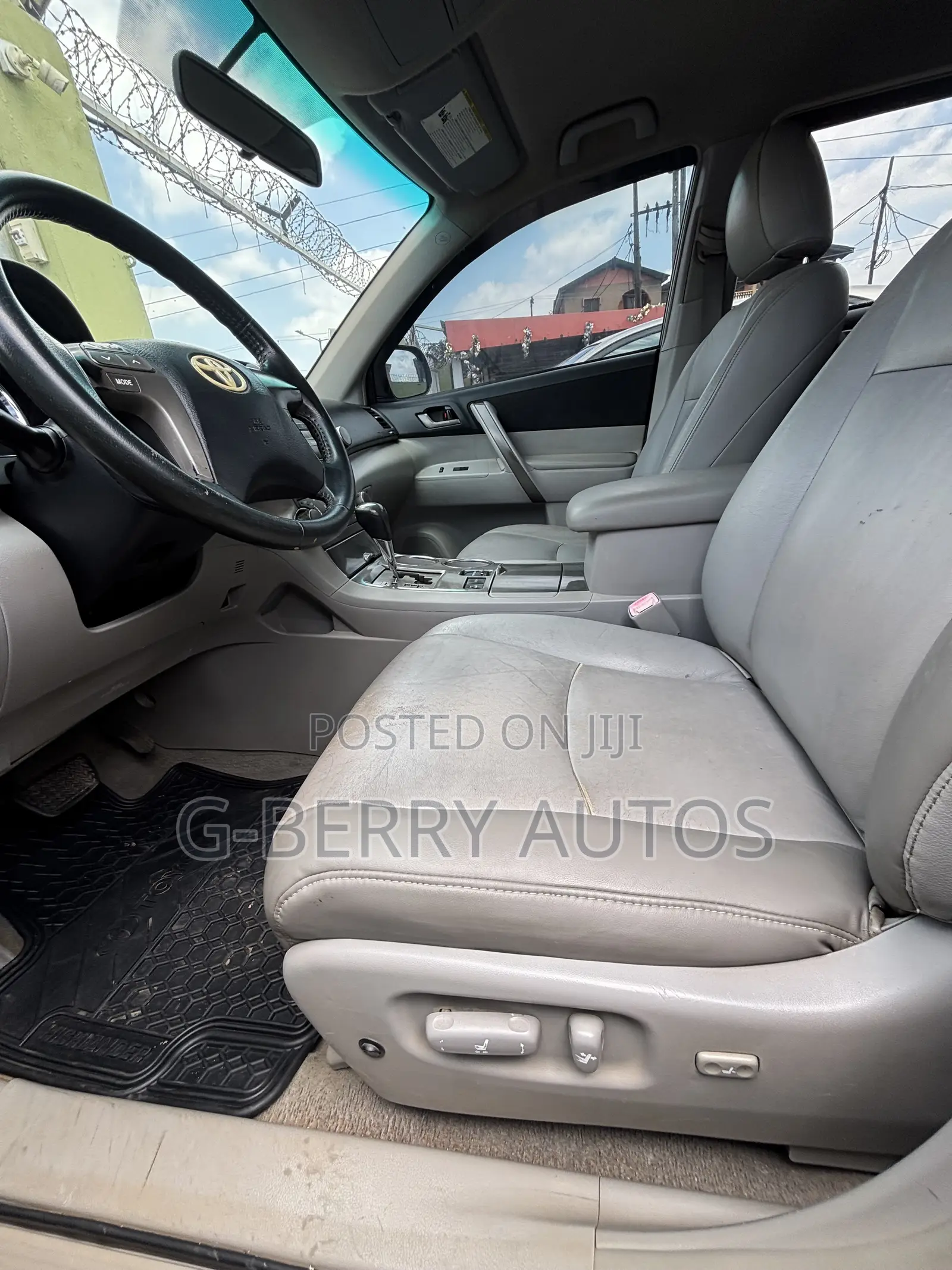 Toyota Highlander V6 2009 Gray