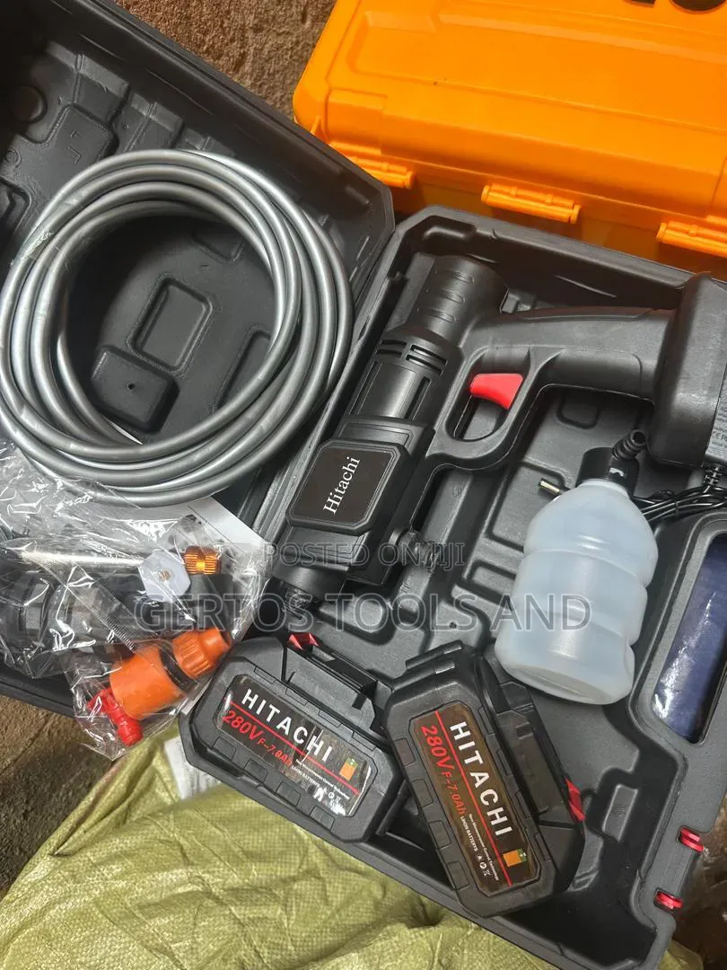 Cordless Pressure Washer