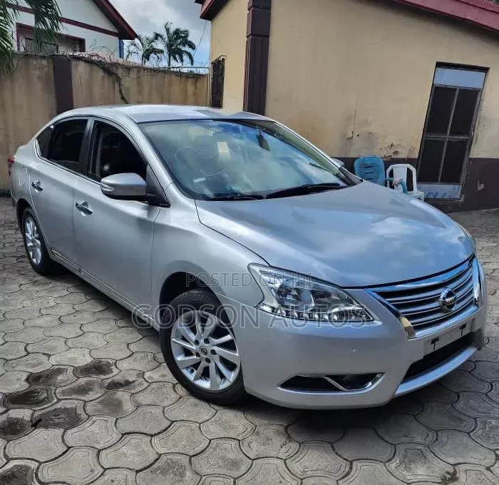 Nissan Sentra 2014 Silver
