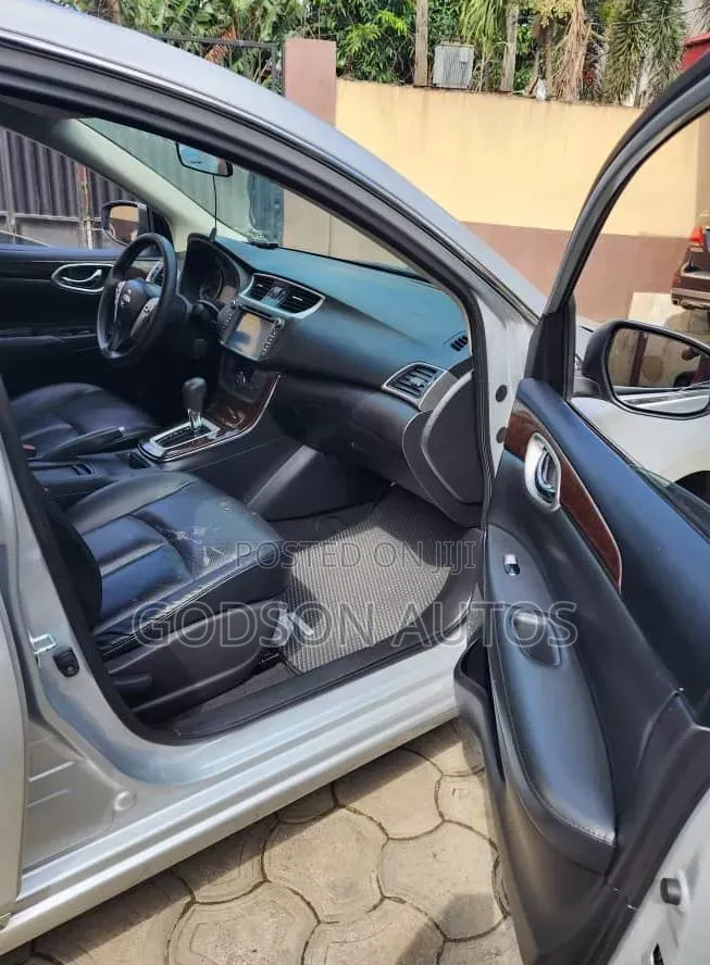 Nissan Sentra 2014 Silver