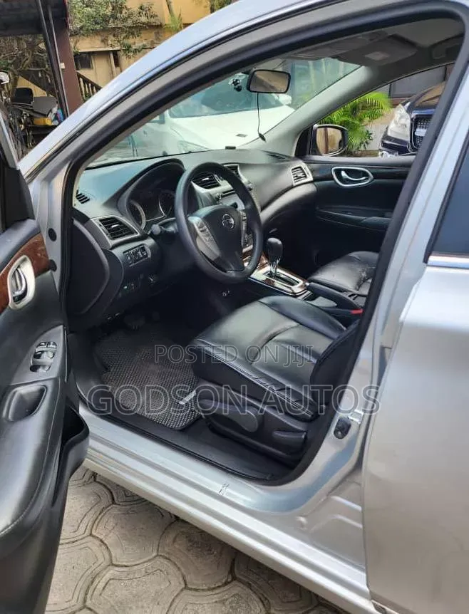 Nissan Sentra 2014 Silver