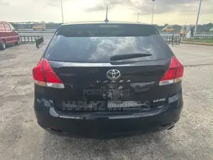 Toyota Venza LE 2012 Black