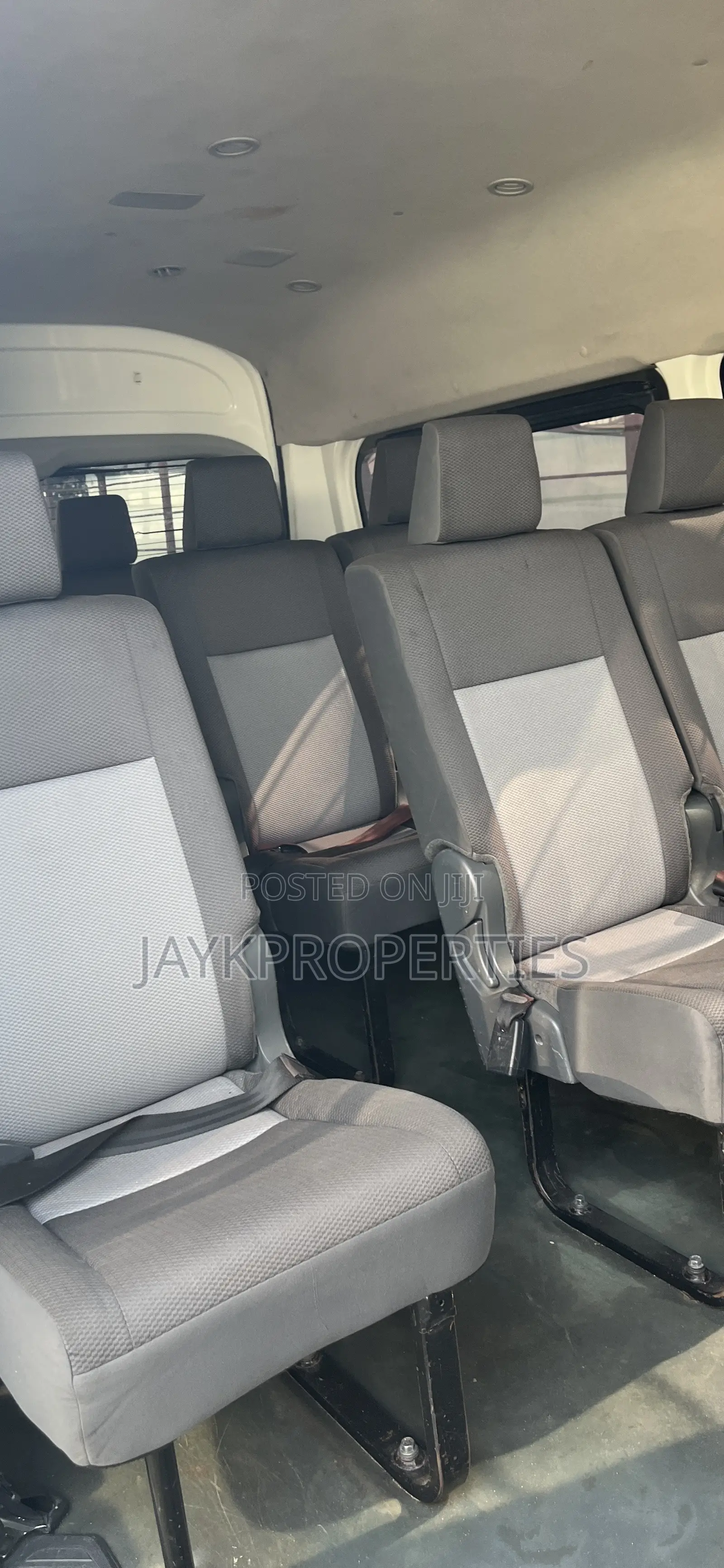 Toyota HiAce 2020 White