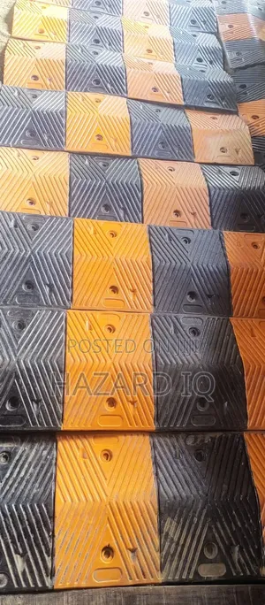 Rubber Speed Bump at a Discount Price Unboxed