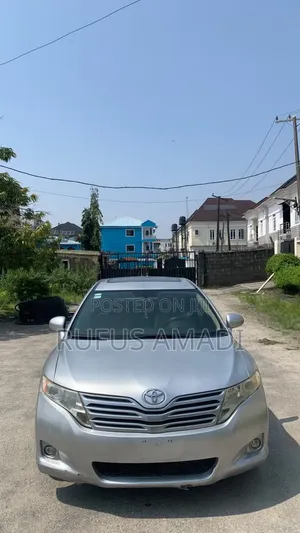 Toyota Venza 2010 Silver