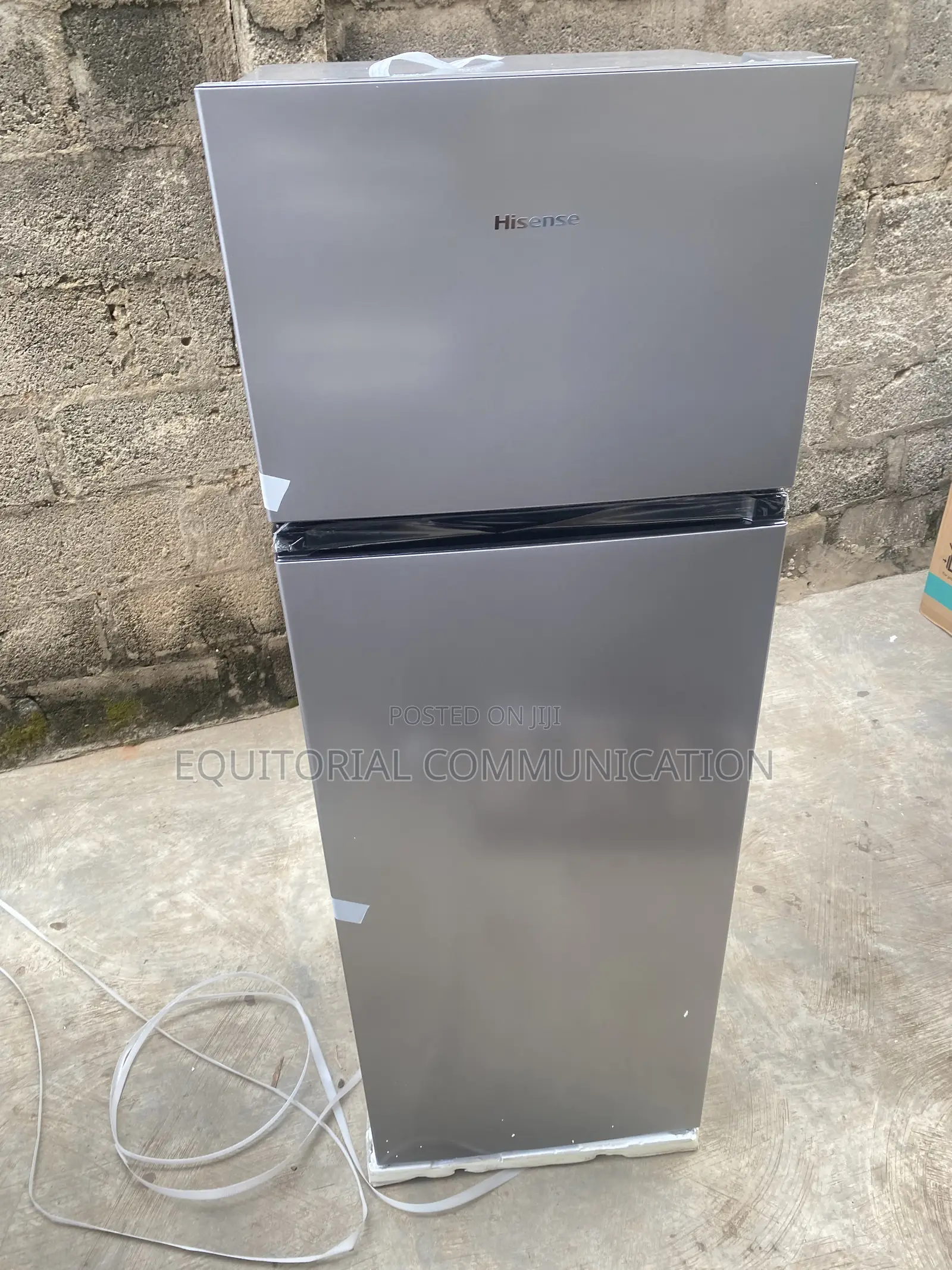 Hisense 240L REF240DR Practical Top Freezer Fridge