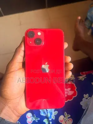 iPhone 13 Red