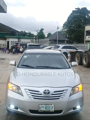 Toyota Camry XLE V6 4dr Sedan (3.5L 6cyl 6AM) 2008 Silver