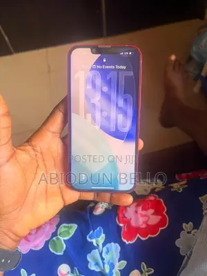 iPhone 13 Red