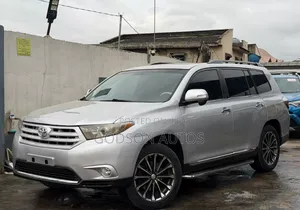 Toyota Highlander 2012 Silver