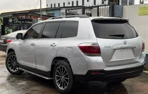 Toyota Highlander 2012 Silver