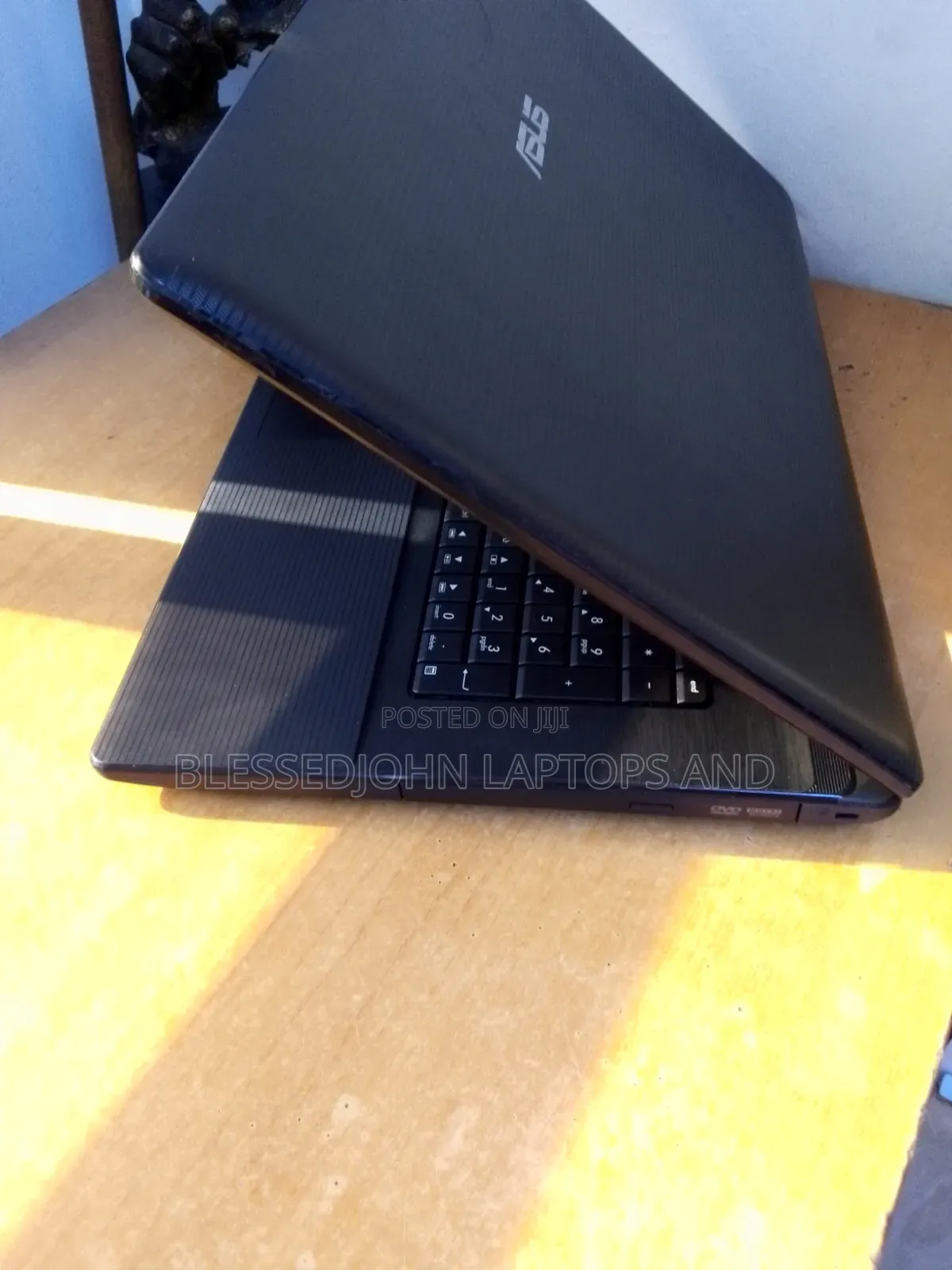 Laptop Asus X75A 8GB Intel Core i5 HDD 320GB