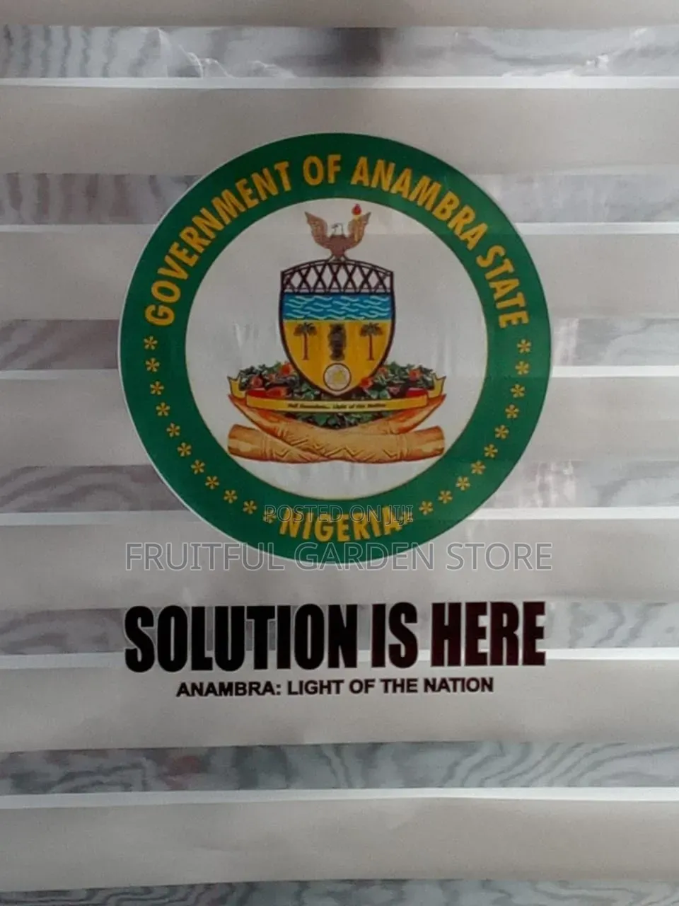 ‎Zebra Window Blind - Light Grey With Gold Frame