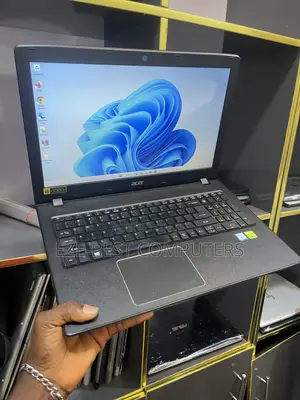 Laptop Acer Aspire E5-575G 8GB Intel Core i5 SSD 128GB