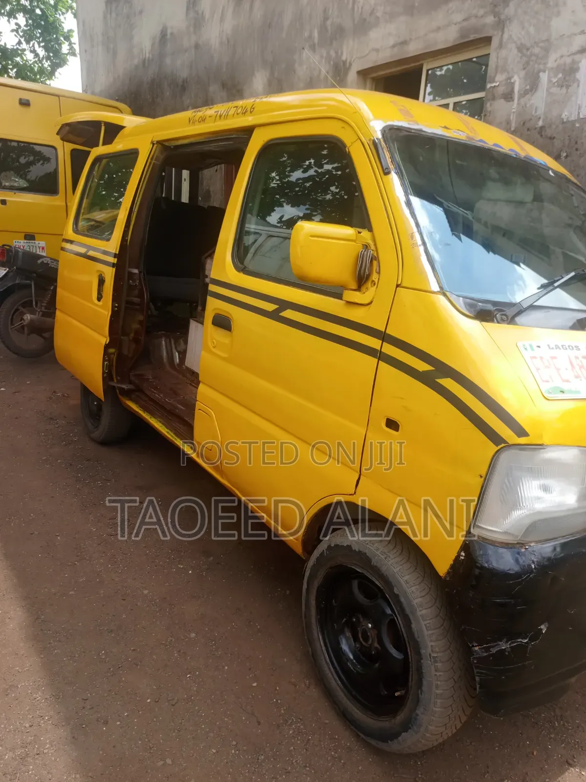 Suzuki Every 2012 Yellow