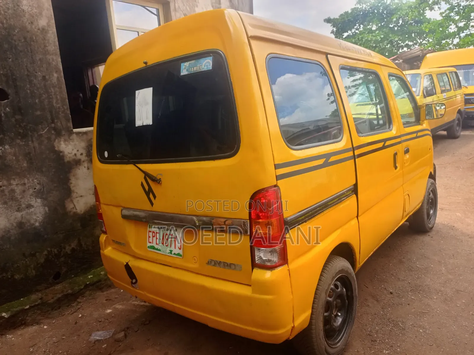 Suzuki Every 2012 Yellow